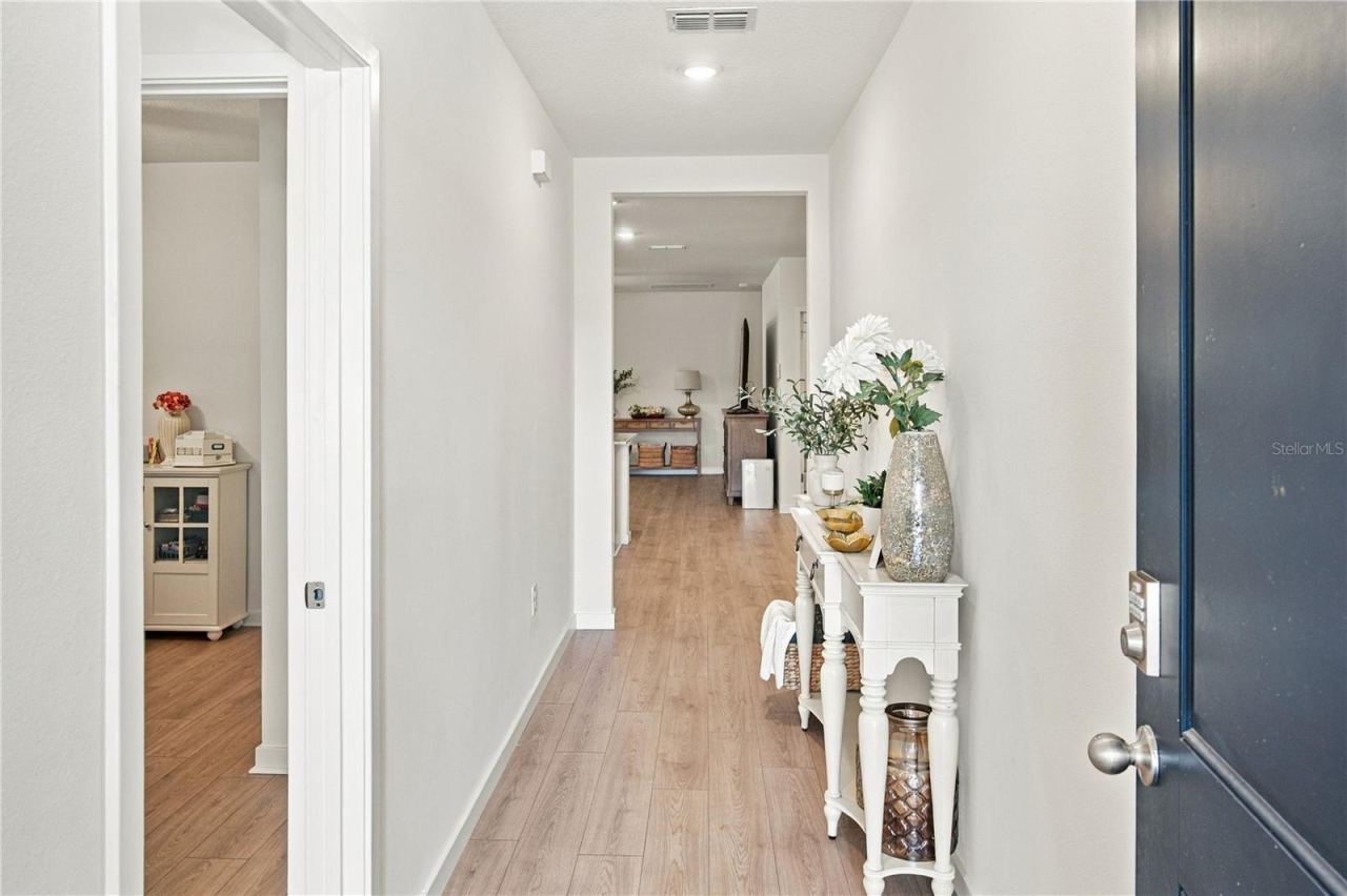 Photo 3 of 1132 Gull Dr, Apopka, FL 32703
