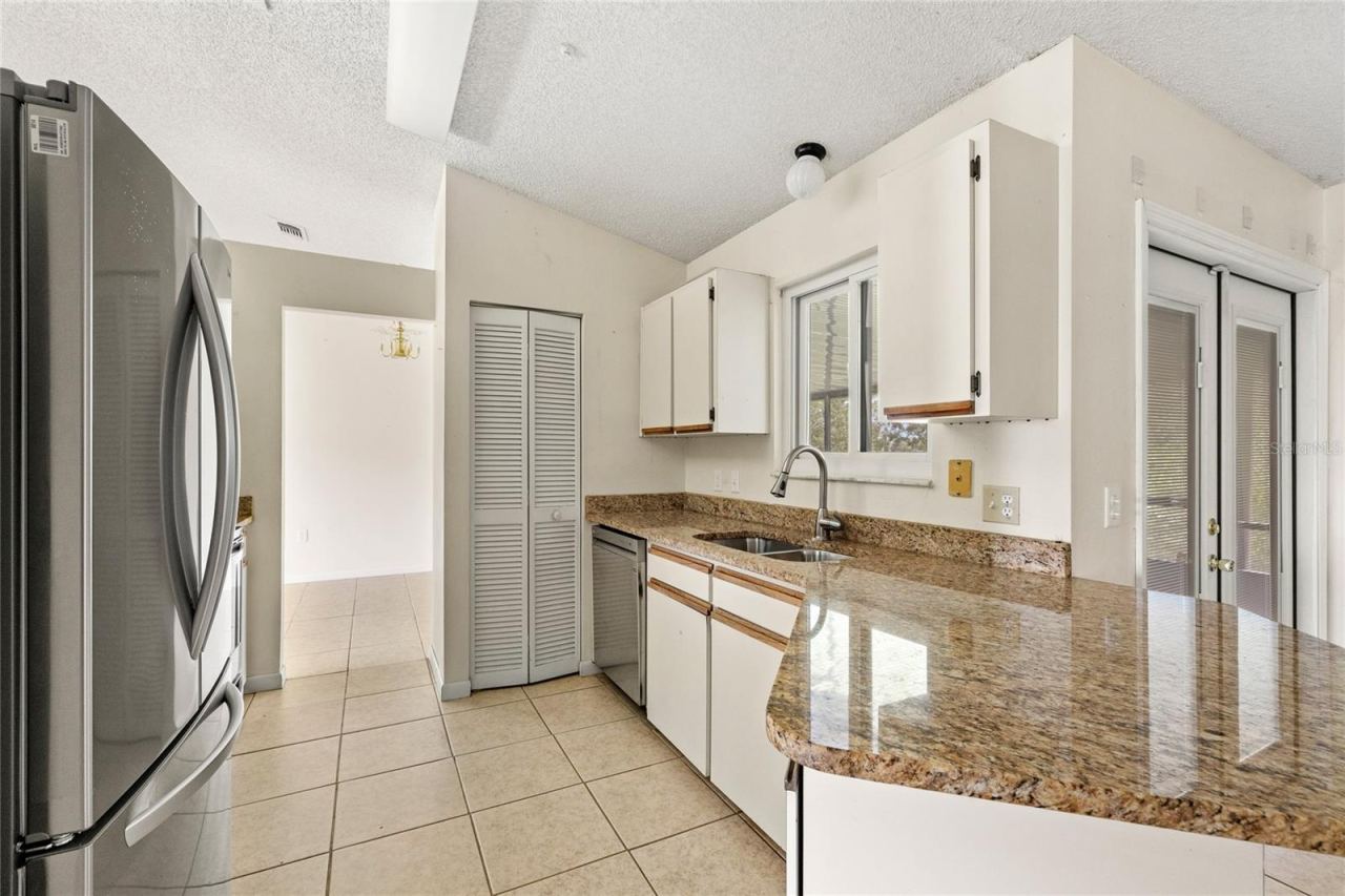 Photo 2 of 1273 Gladstone Dr, Deltona, FL 32725