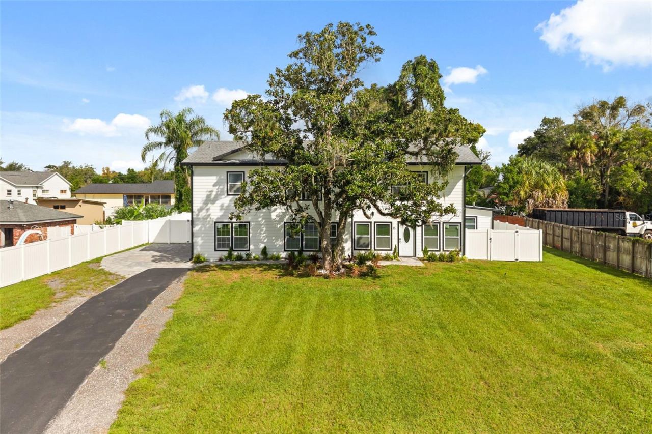 Photo 4 of 15 E Laurel St, Apopka, FL 32703