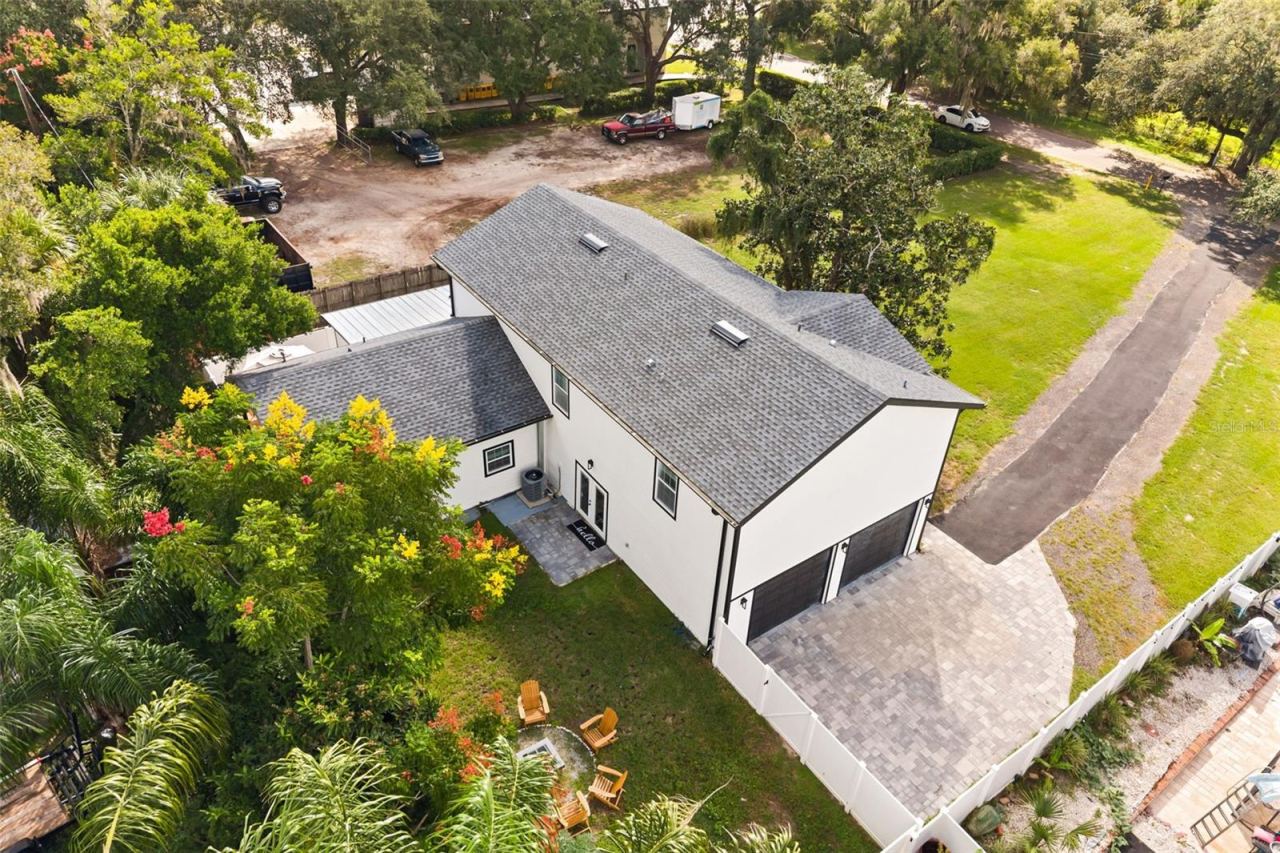 Photo 5 of 15 E Laurel St, Apopka, FL 32703
