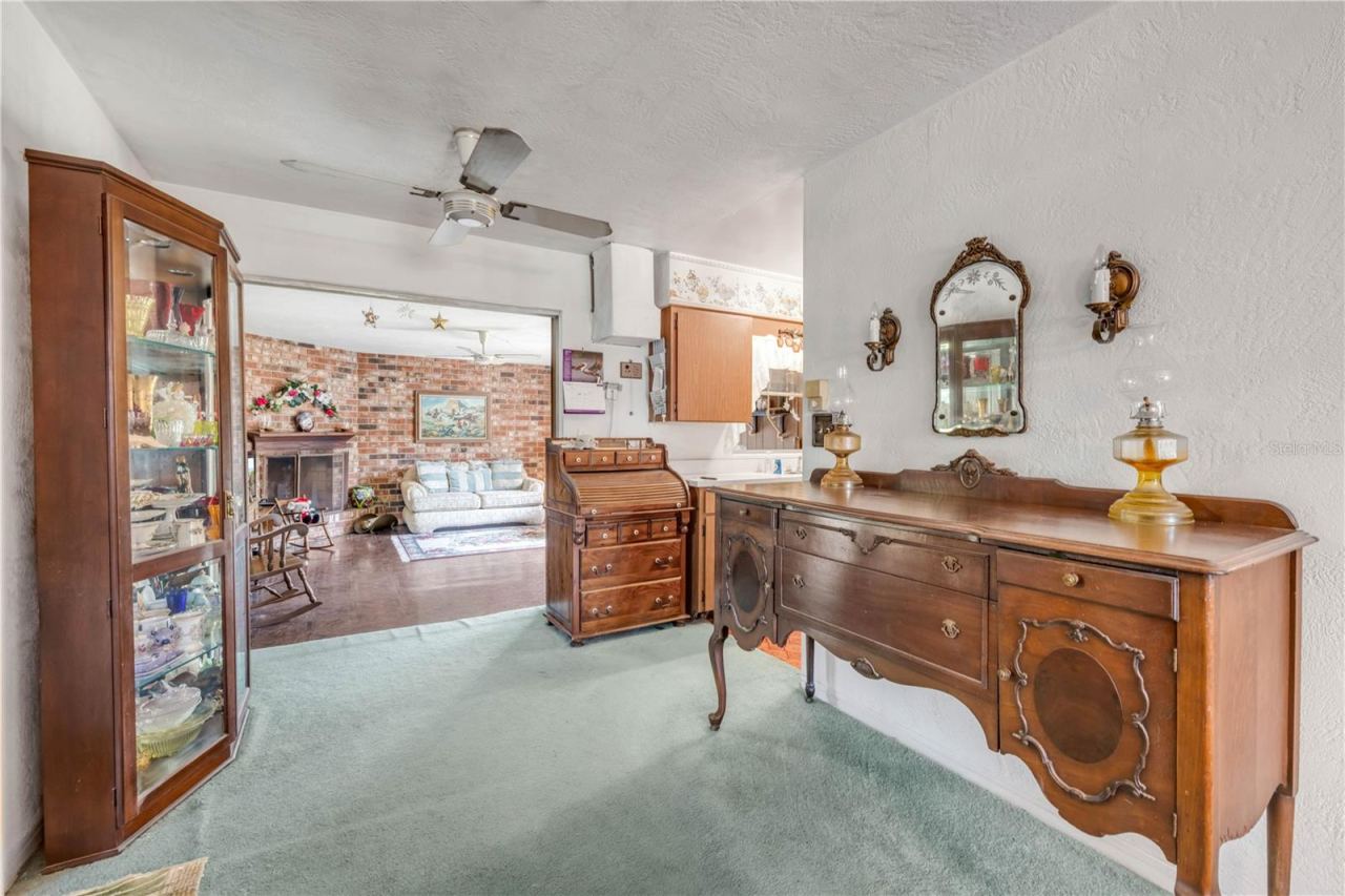 Photo 4 of 1160 Pineview Dr, Daytona Beach, FL 32117