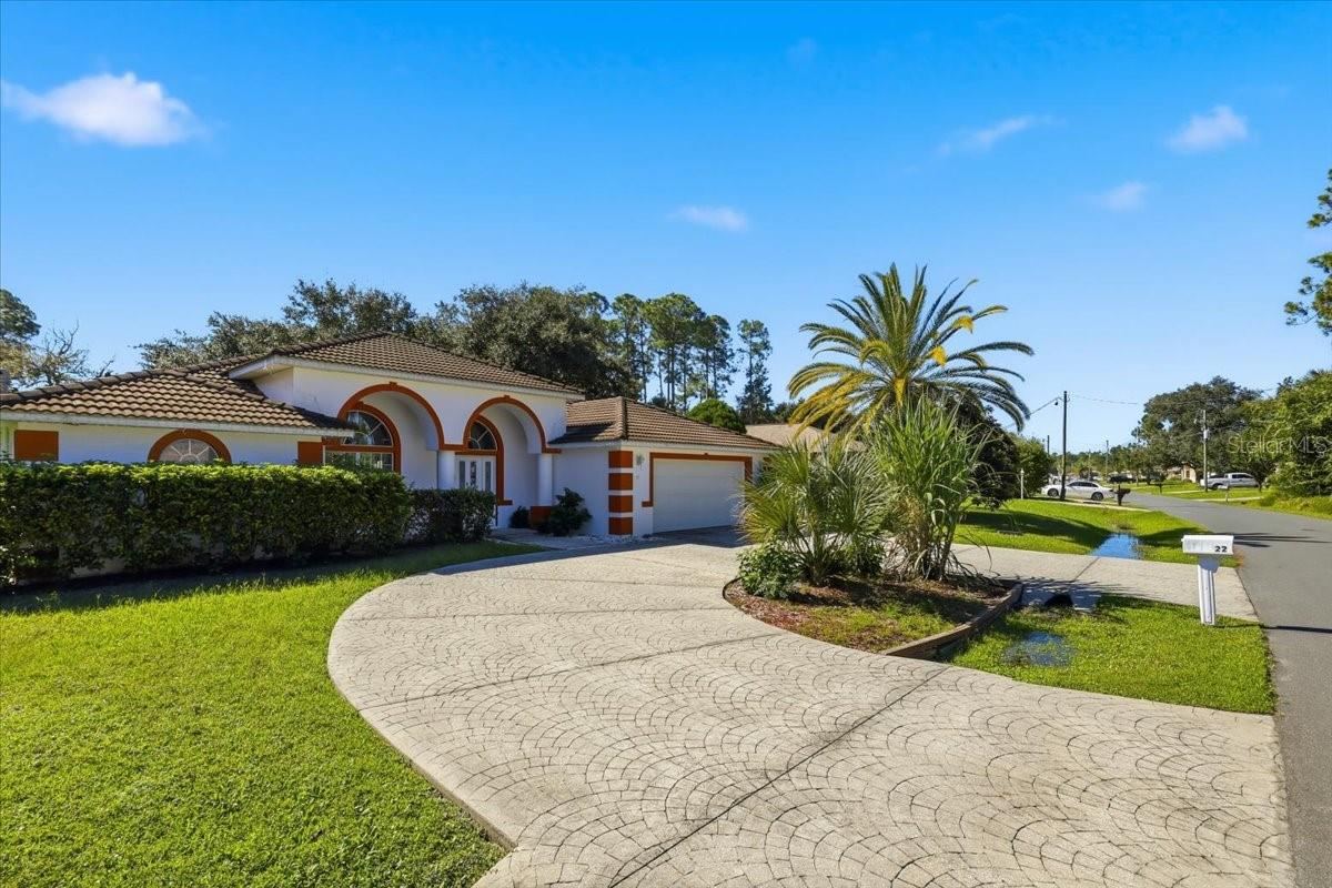 Photo 3 of 22 Bassett Ln, Palm Coast, FL 32137