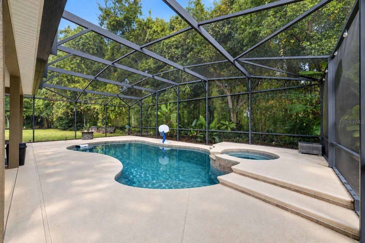 Photo 5 of 706 Fringe Tree Ct, Deland, FL 32724