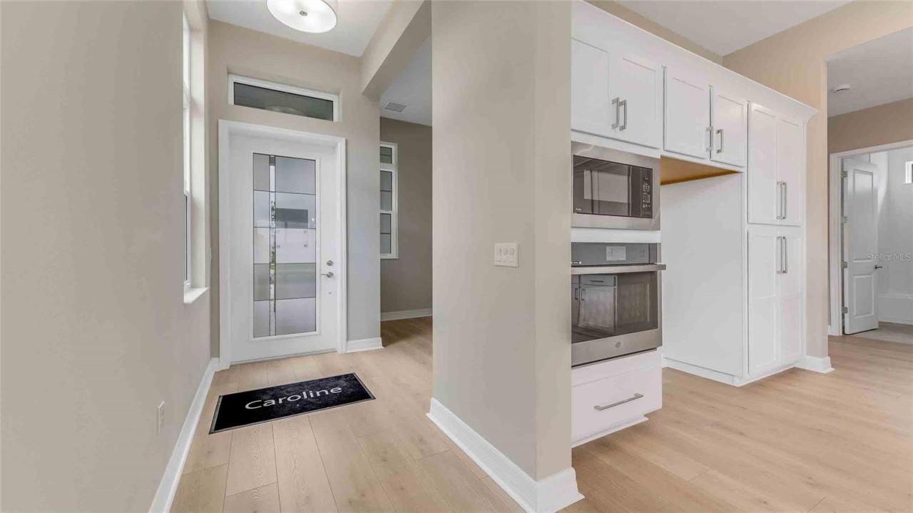 Photo 4 of 889 Megano Blvd, Deland, FL 32724