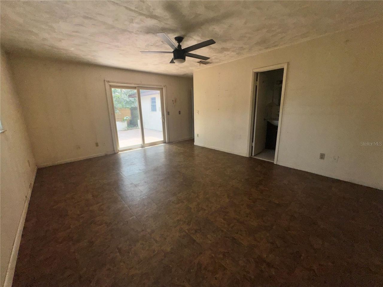 Photo 5 of 1603 Royal Palm Dr, Edgewater, FL 32132