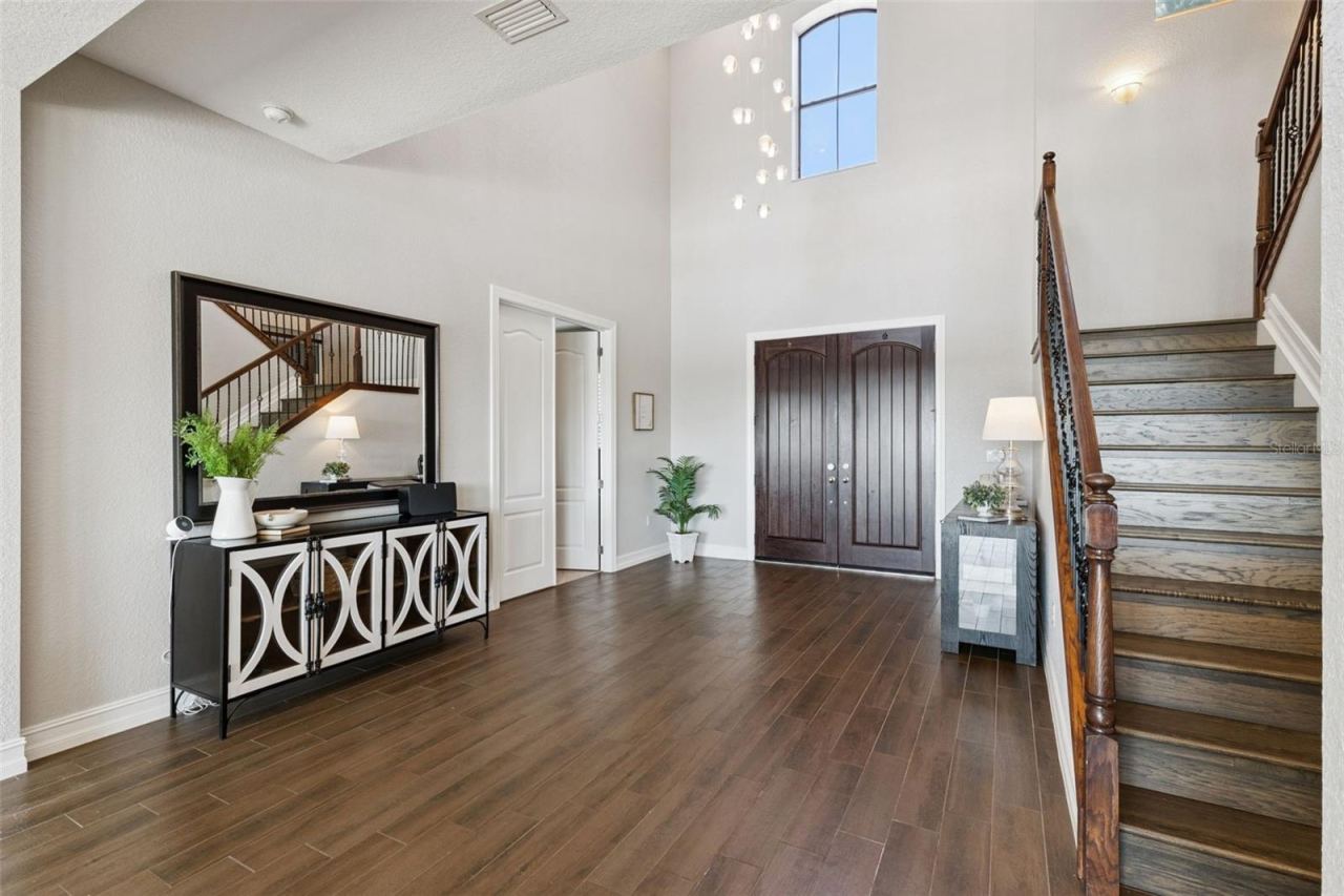 Photo 4 of 10919 Mobberley Cir, Orlando, FL 32832