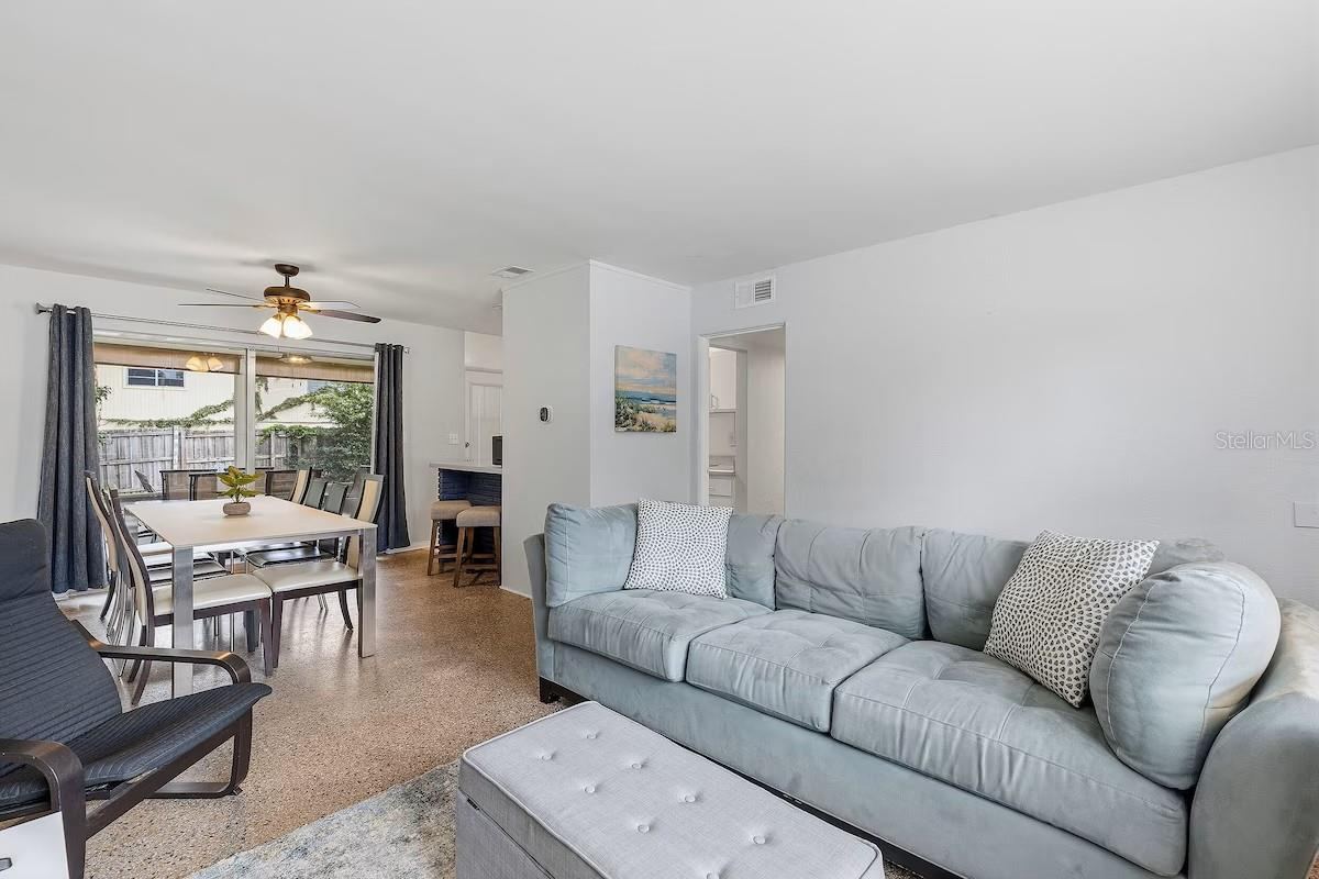 Photo 5 of 330 Slayton Ave, South Daytona, FL 32119