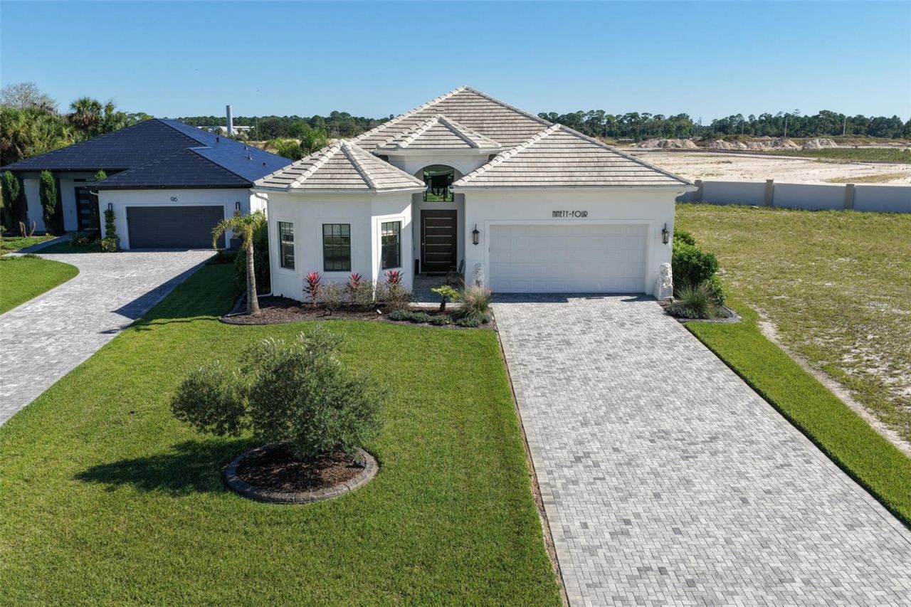 Photo 2 of 94 Del Palma Dr, Palm Coast, FL 32137