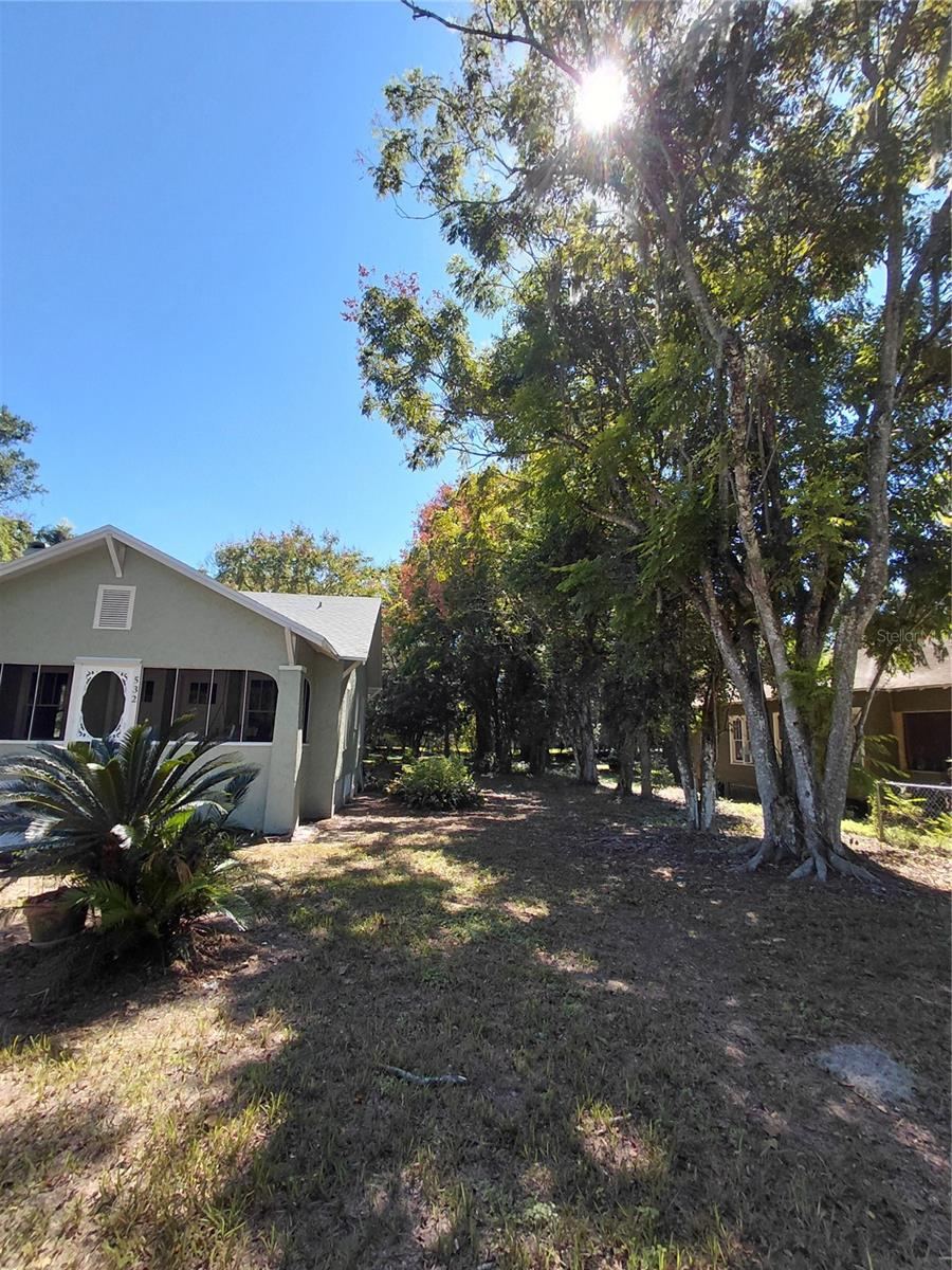 Photo 4 of 532 E Rich Ave, Deland, FL 32724