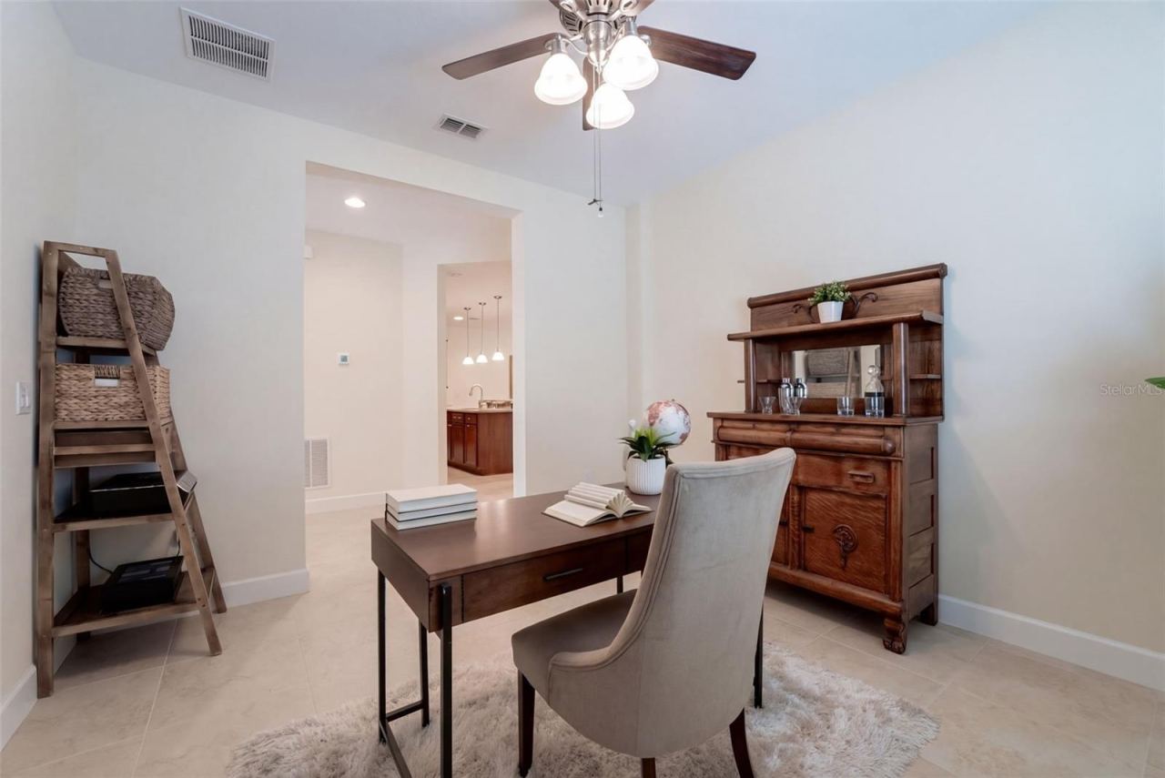 Photo 4 of 1233 Eggleston Drive, Deland, FL 32724