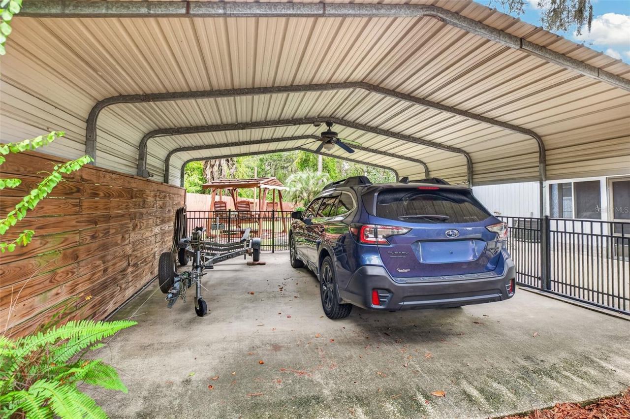 Photo 5 of 657 Se 2nd Ave, Melrose, FL 32666