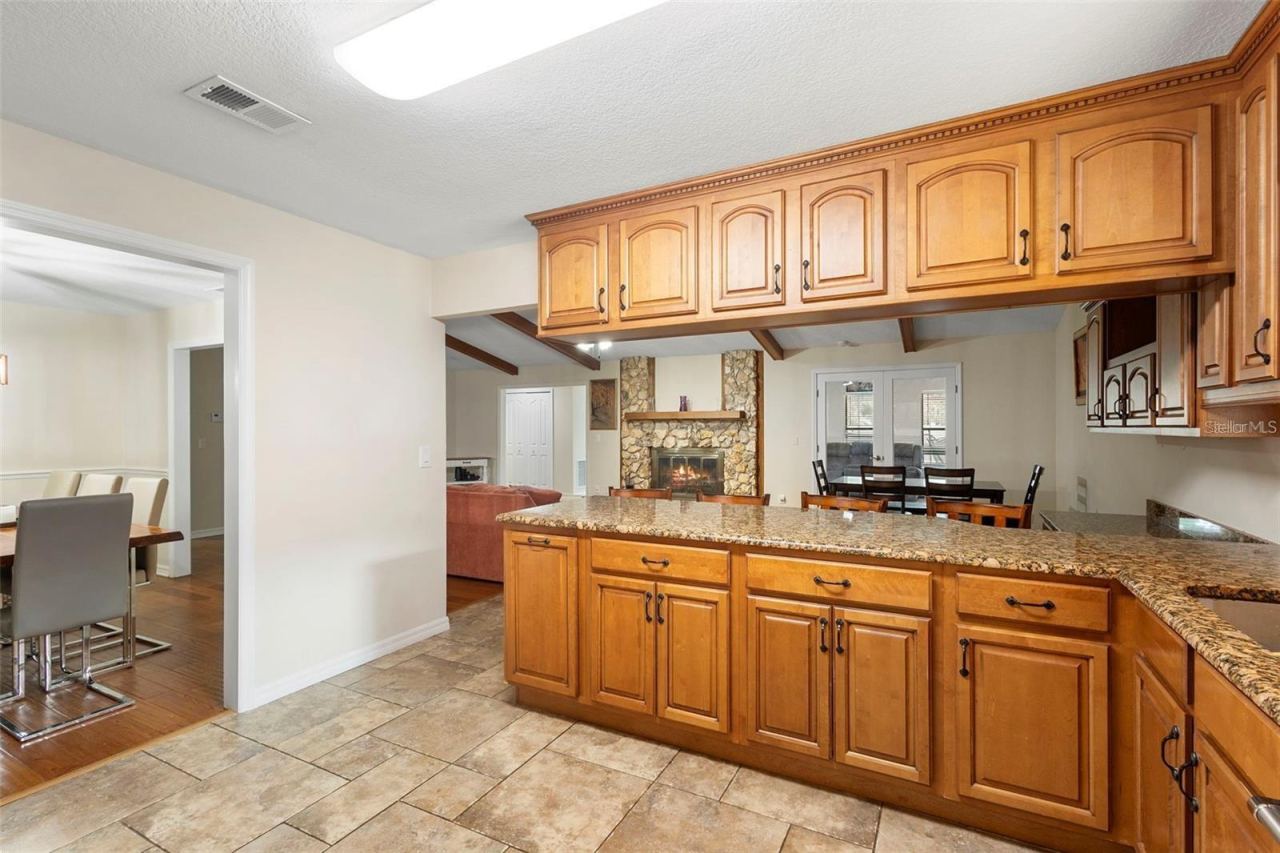 Photo 5 of 317 Oak Fern Cir, Ormond Beach, FL 32174
