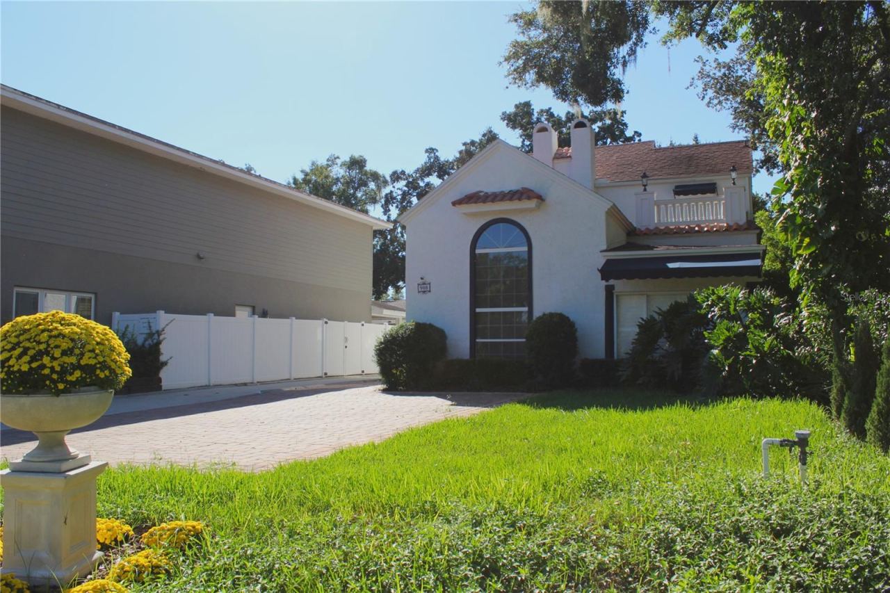 Photo 5 of 908 S Summerlin Ave, Orlando, FL 32806
