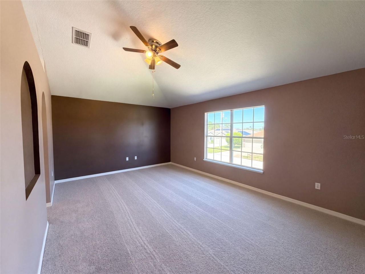 Photo 5 of 10 Freeland Ln, Palm Coast, FL 32137