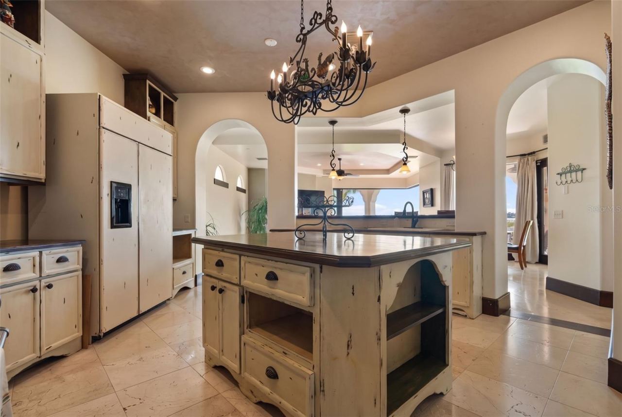 Photo 4 of 10226 Wittenberg Way, Orlando, FL 32832