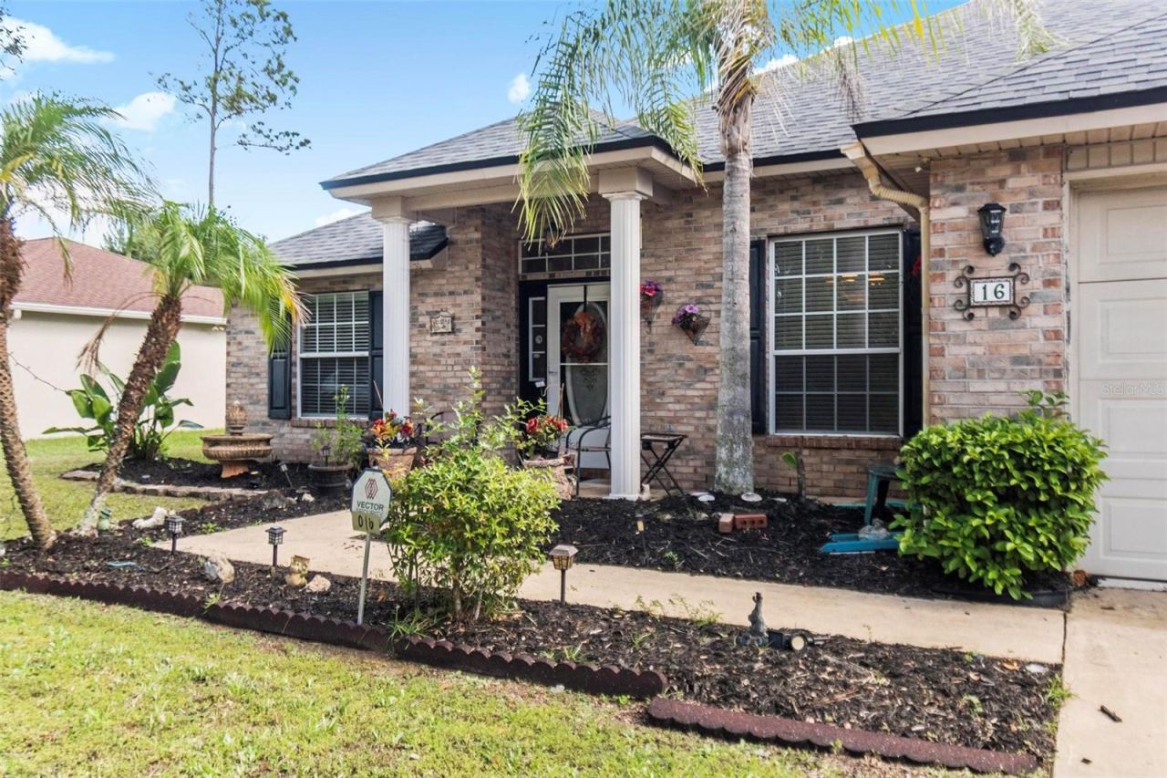 Photo 2 of 16 Beauford Ln, Palm Coast, FL 32137