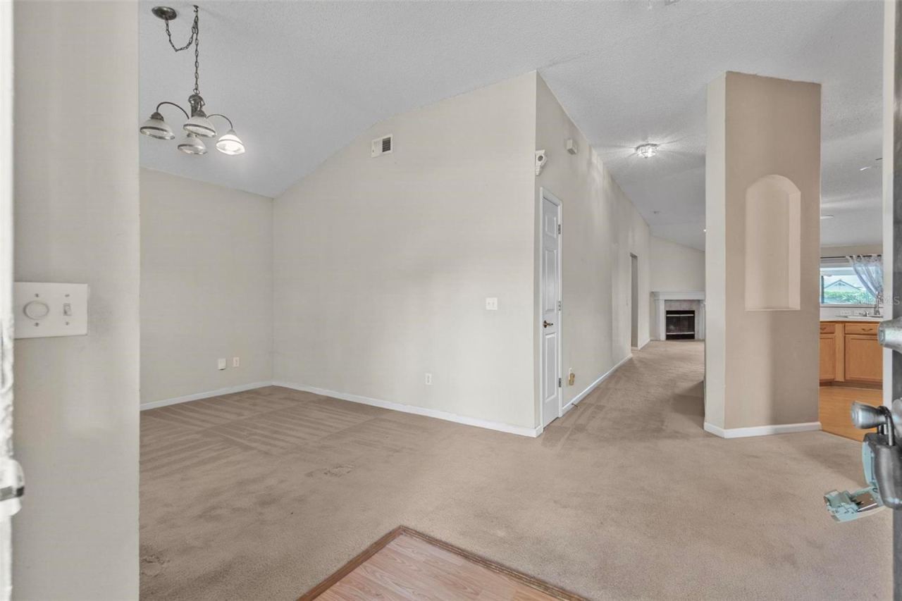 Photo 4 of 16 Beauford Ln, Palm Coast, FL 32137