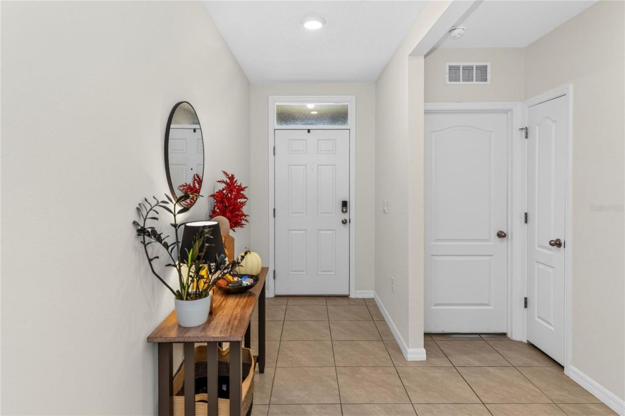 Photo 4 of 699 Lazio Cir, Debary, FL 32713