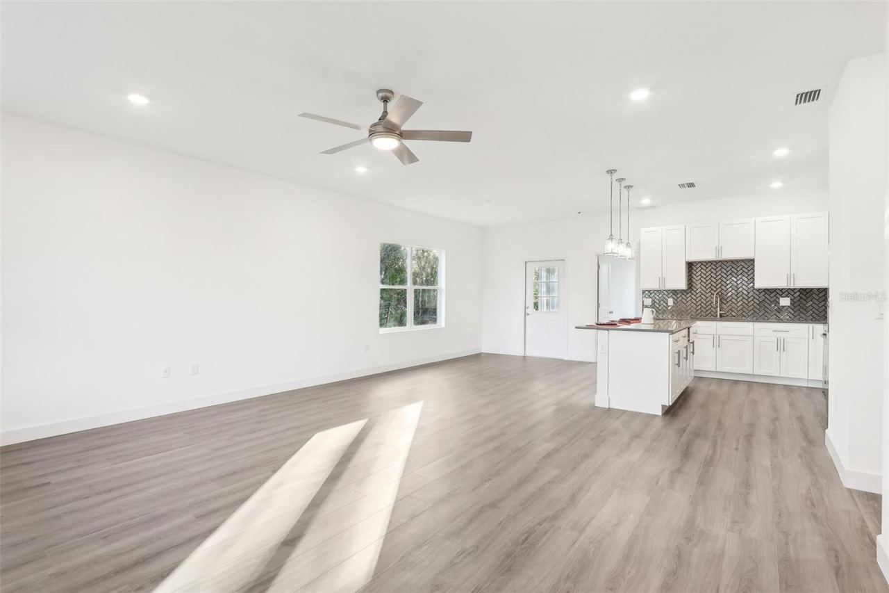 Photo 3 of 1772 6th Ave, Deland, FL 32724