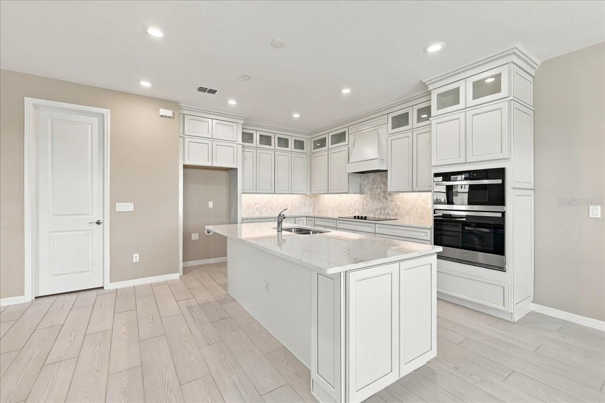 Photo 4 of 6262 Argent Wood Dr, Winter Garden, FL 34787