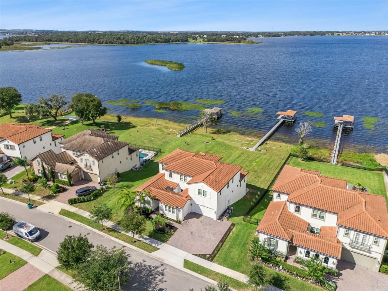Photo 2 of 16773 Broadwater Ave, Winter Garden, FL 34787