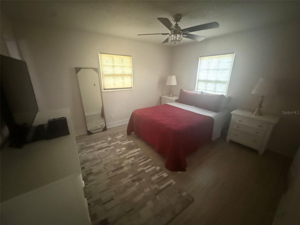 Photo 4 of 170 W 7th St, Apopka, FL 32703