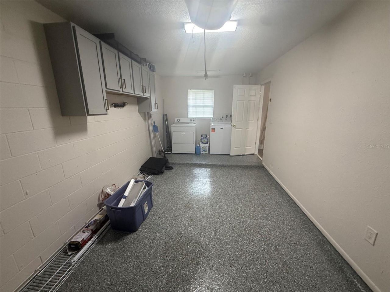 Photo 5 of 170 W 7th St, Apopka, FL 32703