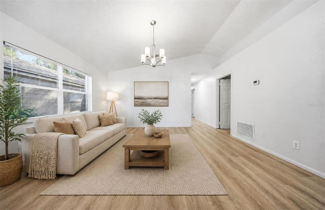 Photo 5 of 148 Oak Grove Rd, Winter Park, FL 32789