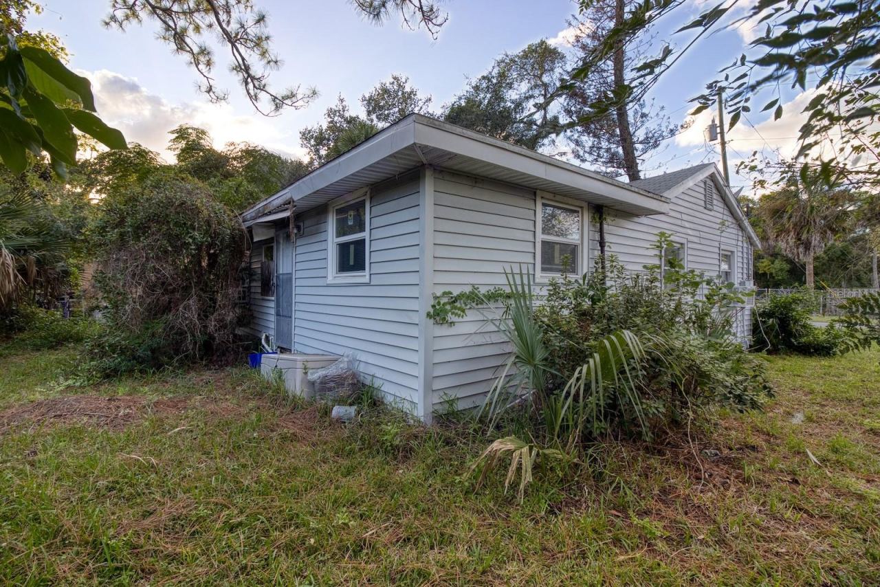 Photo 5 of 240 Washington Pl, Ormond Beach, FL 32174
