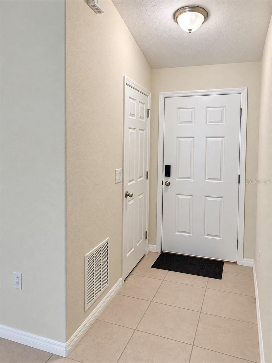 Photo 4 of 91 Plain View Dr, Palm Coast, FL 32164