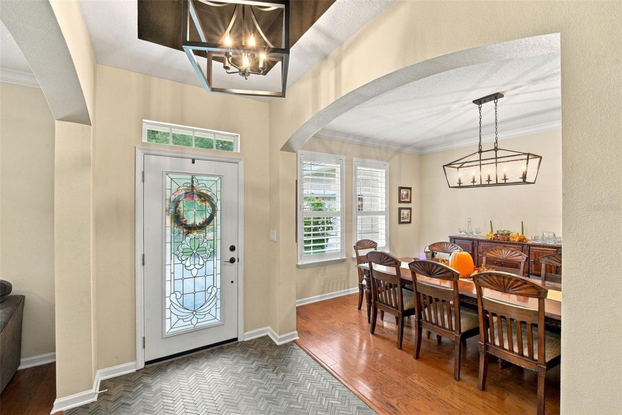 Photo 5 of 1024 Heron Point Cir, Deland, FL 32724