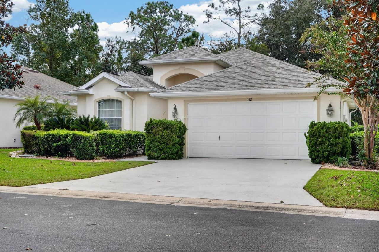 Photo 2 of 142 Raintree Cir, Palm Coast, FL 32164