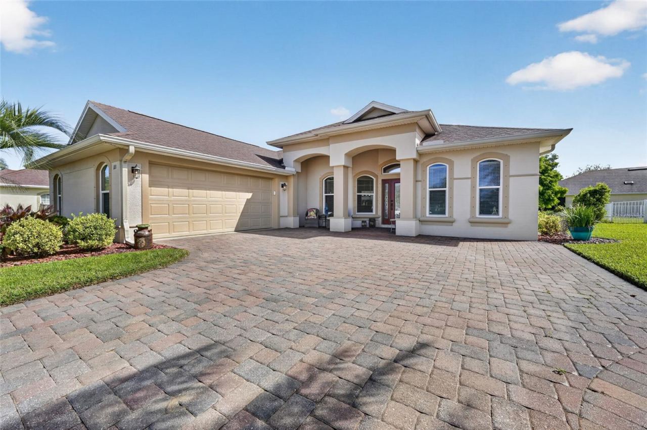 Photo 2 of 113 Arena Lake Dr, Palm Coast, FL 32137