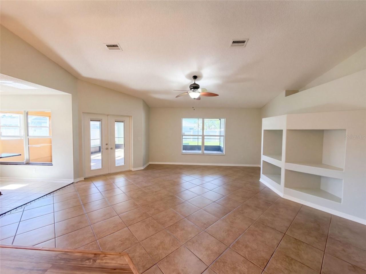 Photo 3 of 22 Firethorn Ln, Palm Coast, FL 32137