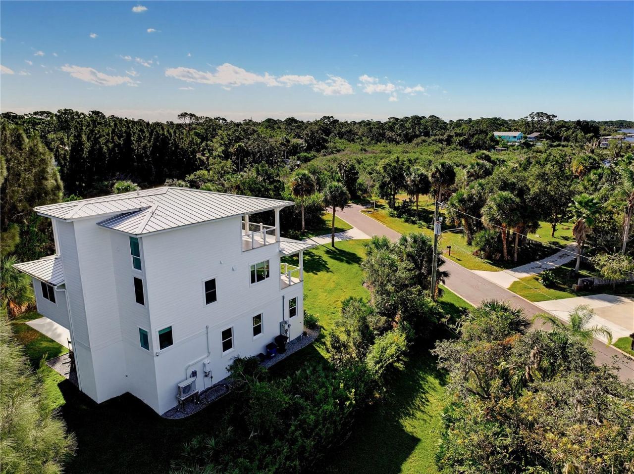 Photo 3 of 2795 Sunset Dr, New Smyrna Beach, FL 32168