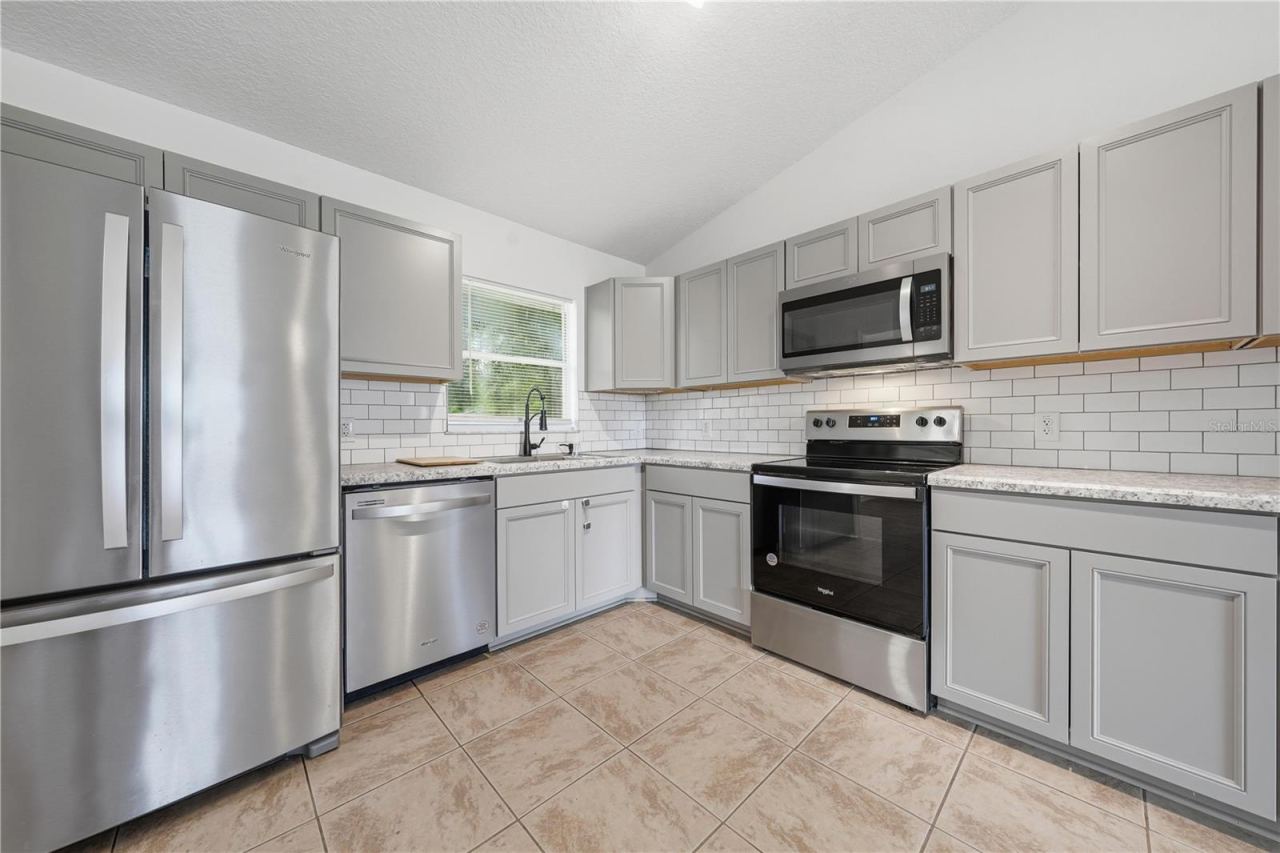 Photo 4 of 1160 7th St, Orange City, FL 32763