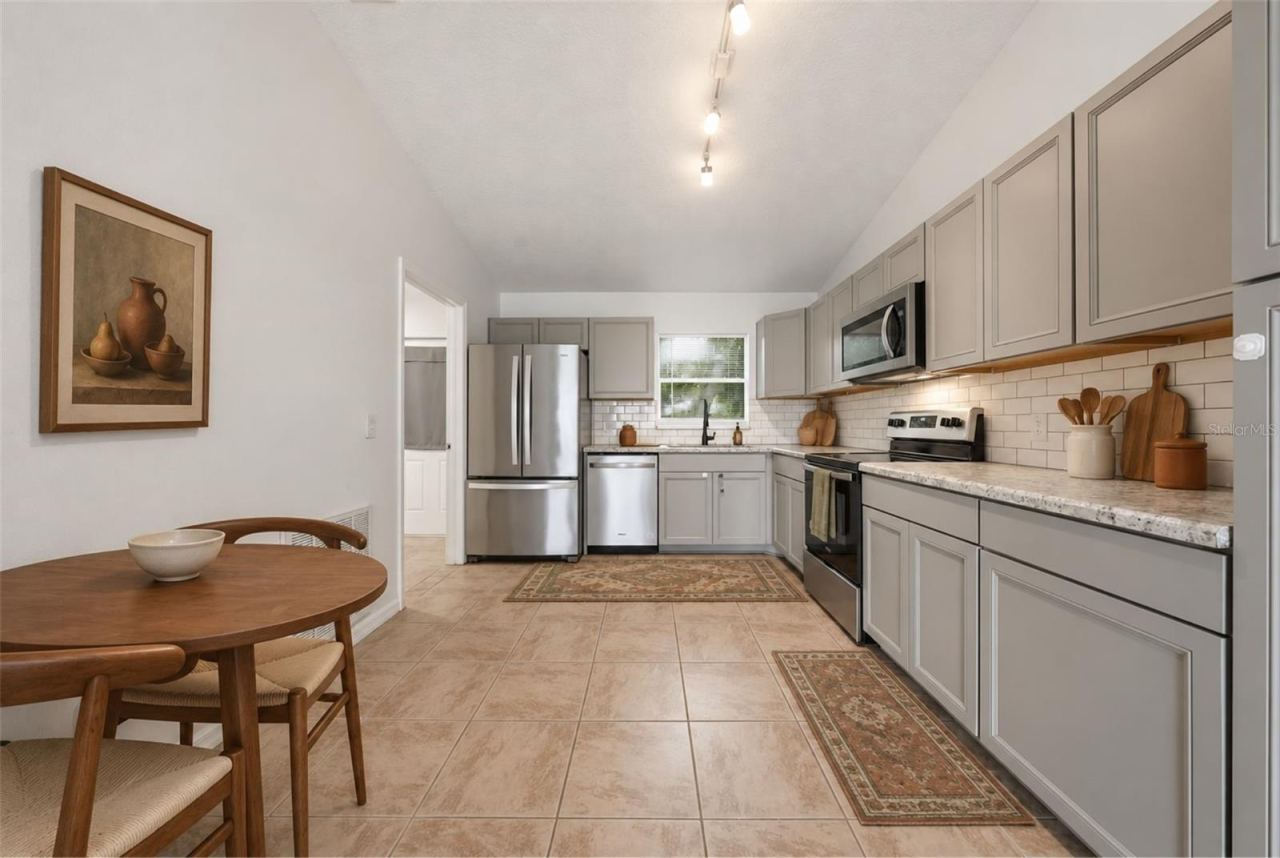 Photo 5 of 1160 7th St, Orange City, FL 32763