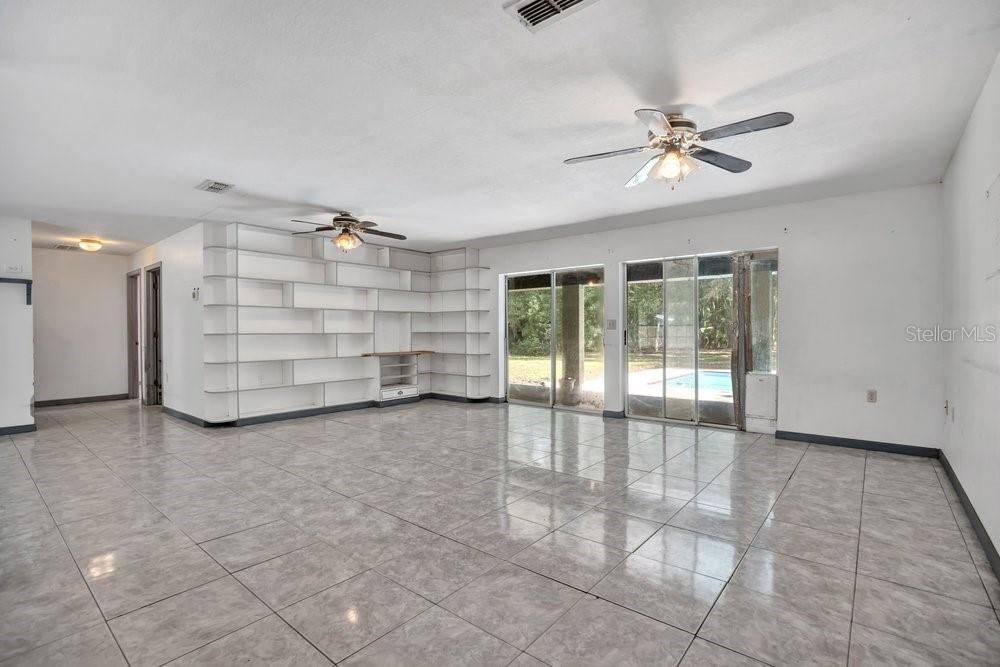 Photo 5 of 211 S Gaines St, Oak Hill, FL 32759