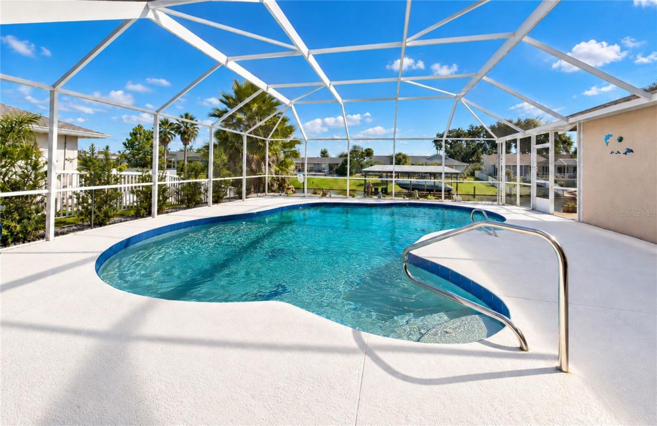 Photo 4 of 43 Christopher Ct, Palm Coast, FL 32137