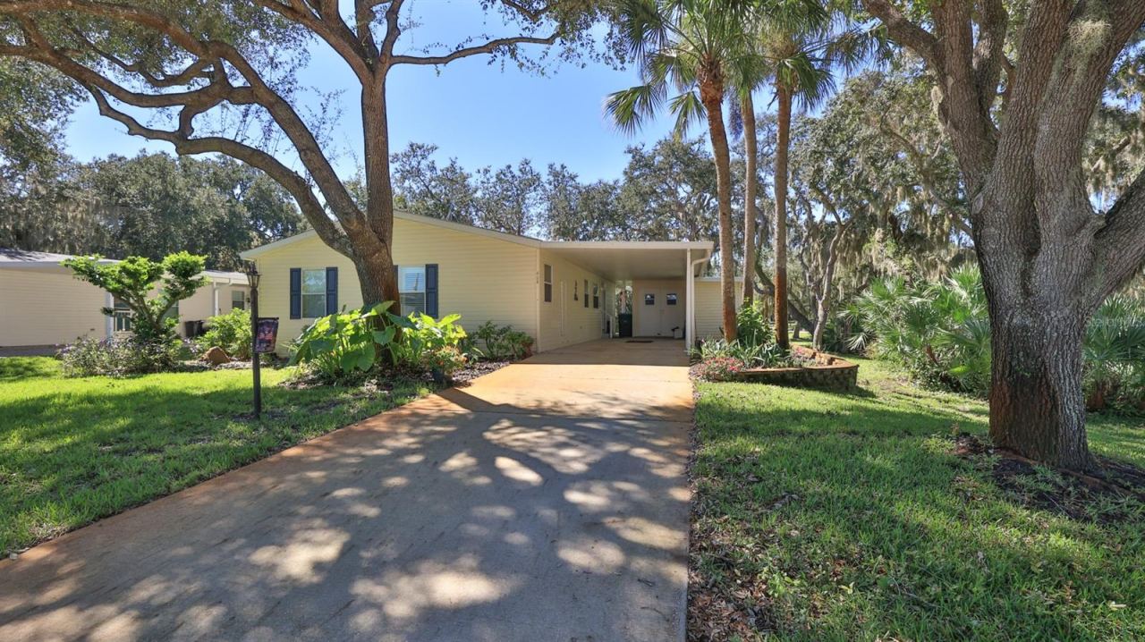 494 Sioux Blvd, Oak Hill