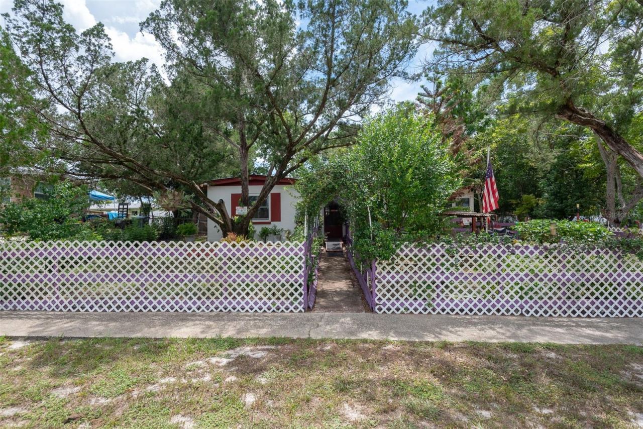 1507 Daroca Dr, Deltona