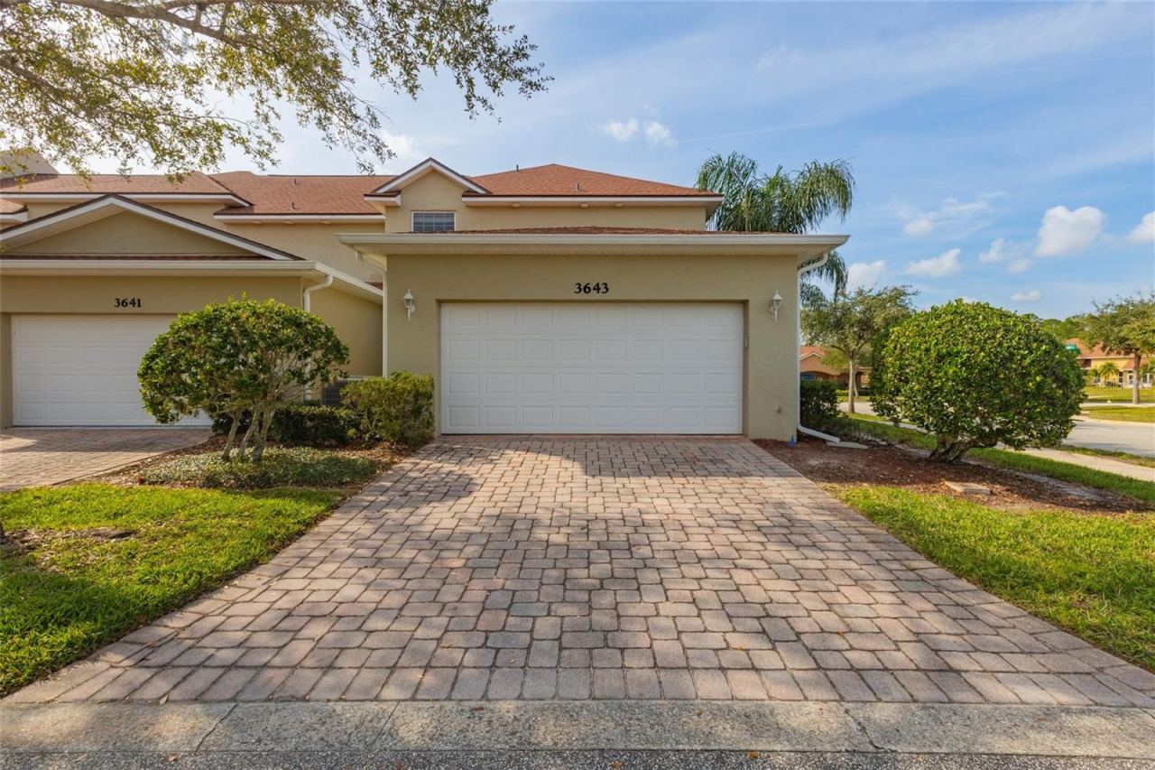 Photo 4 of 3643 Casalta Cir, New Smyrna Beach, FL 32168