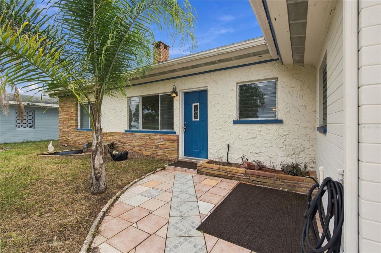 Photo 5 of 1519 Ridge Ave, Holly Hill, FL 32117