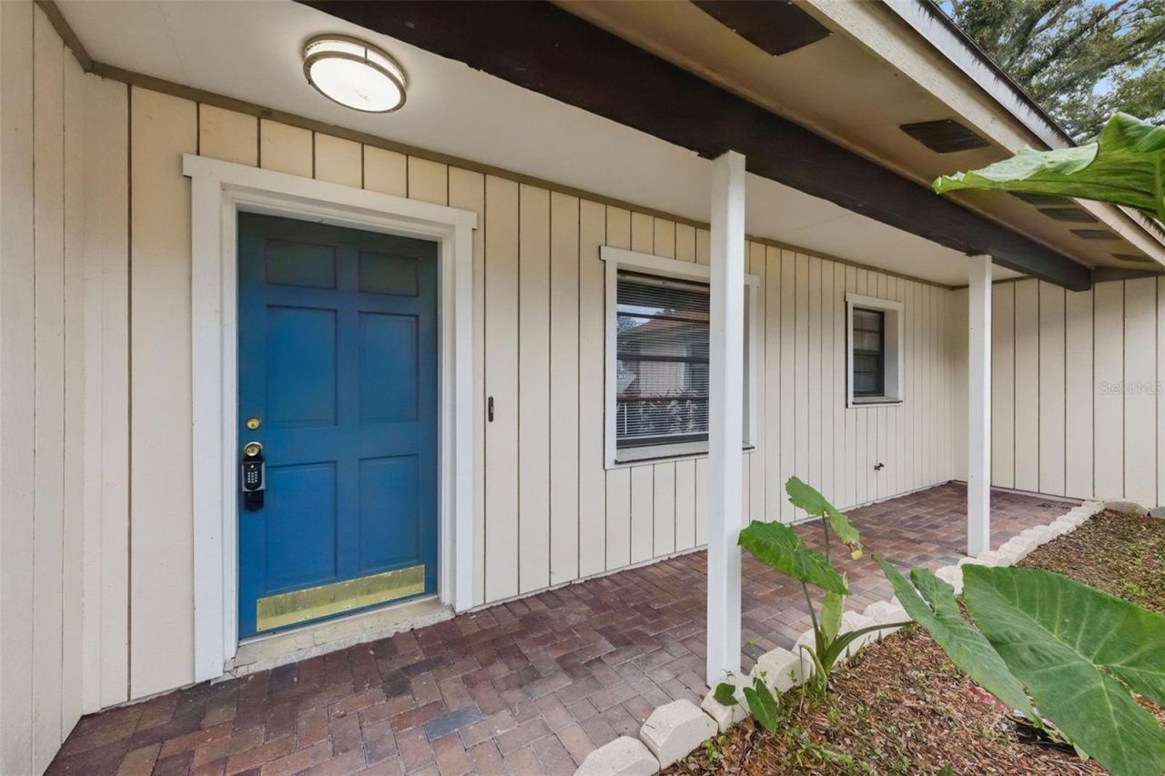 Photo 3 of 2528 Canterclub Trl, Apopka, FL 32712