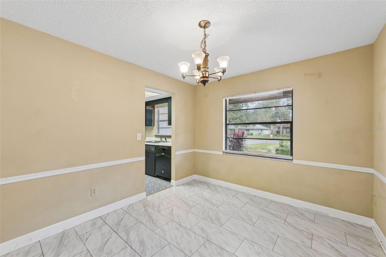 Photo 5 of 2528 Canterclub Trl, Apopka, FL 32712