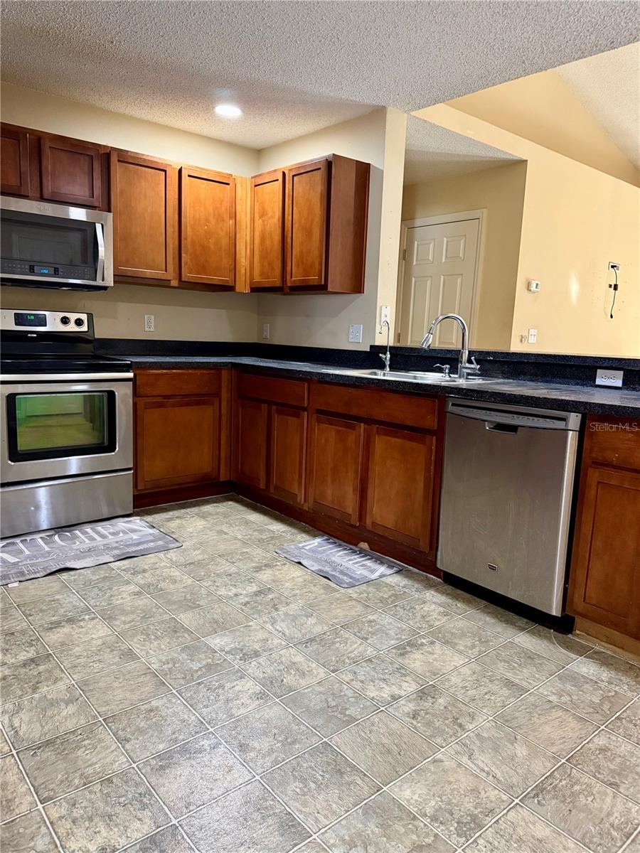 Photo 3 of 1410 Lodge Ter, Deltona, FL 32738