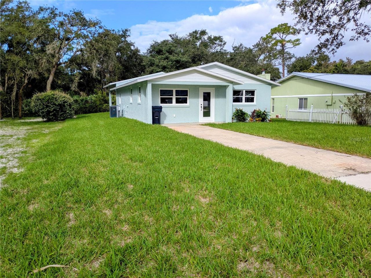 Photo 3 of 2748 Glenwood Ave, New Smyrna Beach, FL 32168