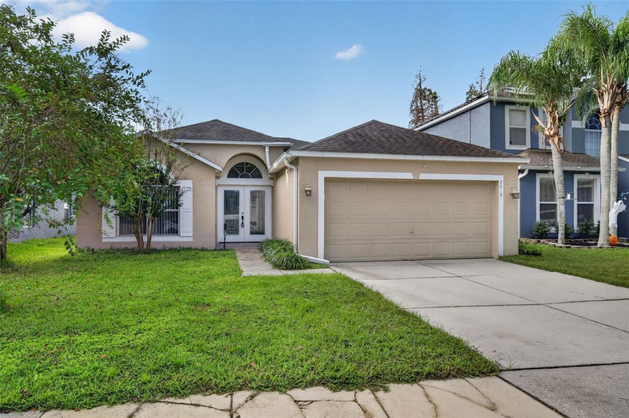 Photo 2 of 2018 Wekiva Reserve Blvd, Apopka, FL 32703