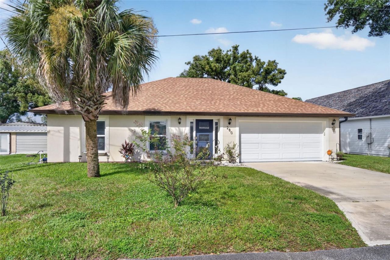 Photo 2 of 280 Adams St, Oak Hill, FL 32759