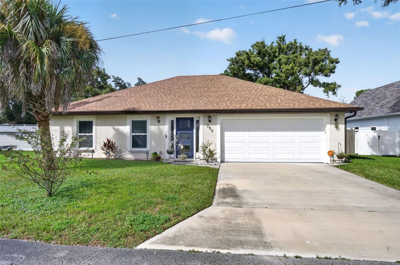 Photo 3 of 280 Adams St, Oak Hill, FL 32759